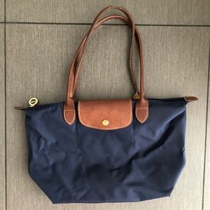 BRAND NEW Small Navy LONGCHAMP LE PILAGE TOTE